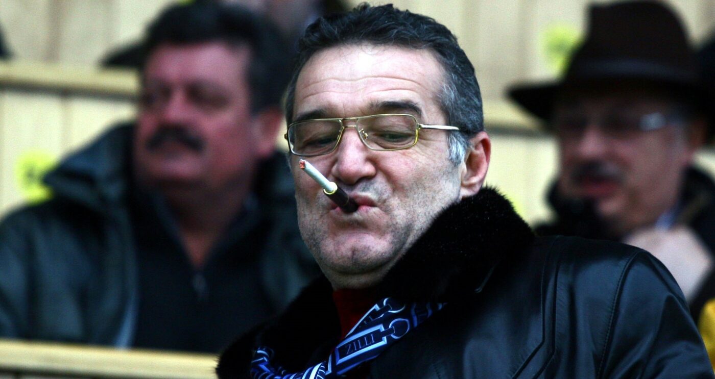 Cum a reacționat Gigi Becali când i s-a dat să fumeze marijuana: „Am frecat țigara și…”