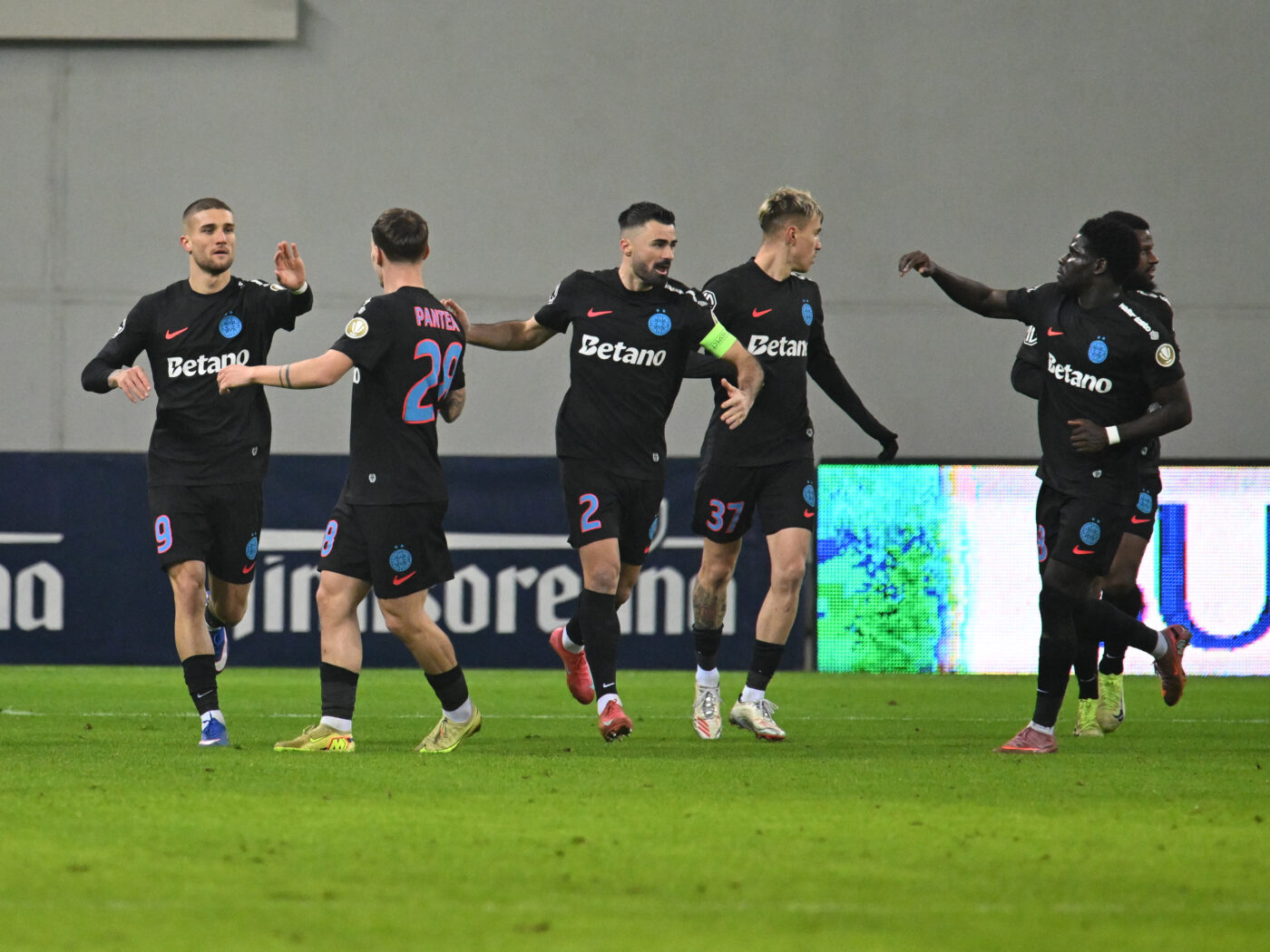 Experții au calculat. FCSB are 93% șanse să intre în play-off dacă face asta