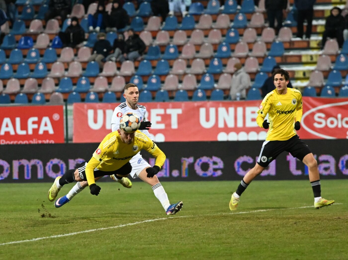 CRONICĂ Slavă ție studenție! „U” Cluj se răzbună pe FC Botoșani și este la o virgulă de play-off