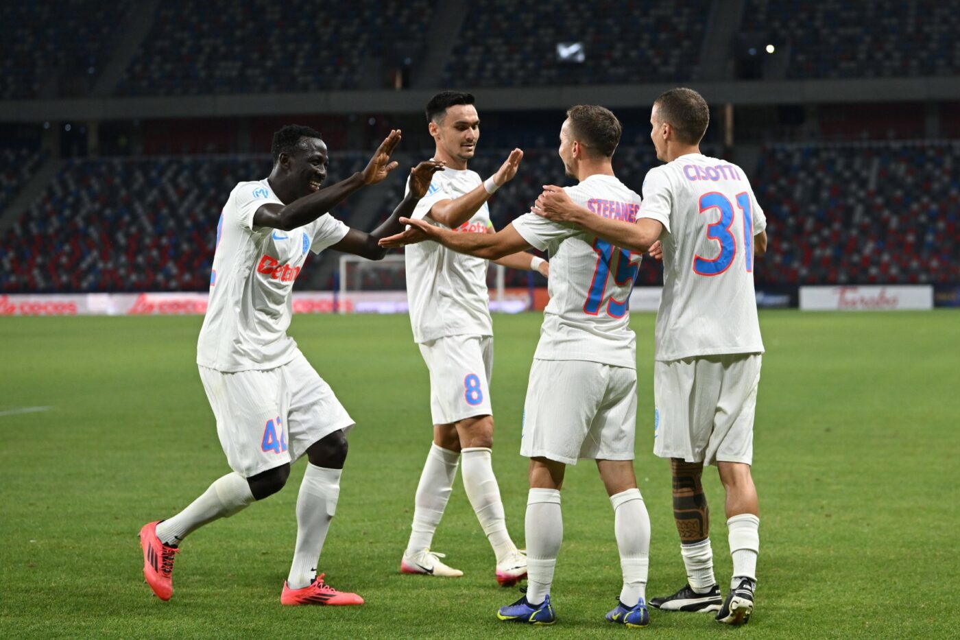 Gigi Becali a plătit o avere pe el, apoi l-a dat afară de la FCSB. Acum, e liber și negociază cu Gică Hagi