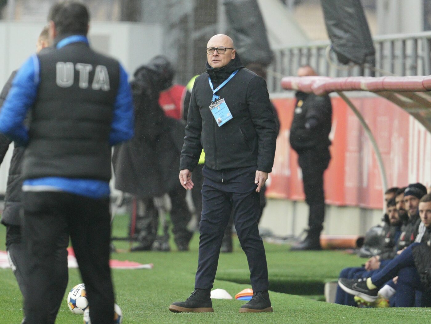 Haos total la Botoșani! Grozavu a explodat după eșecul cu UTA și dă vina pe fotbaliști: „Au semnat cu alte echipe și nu mai joacă!”