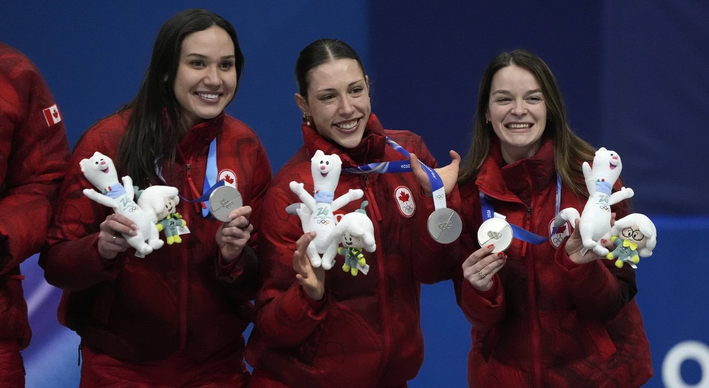 JO CORTINA MILANO 2026 Povestea eroinei de la Jocurile Olimpice: s-a născut fără 3 degete și a învins depresia! „Mereu îmi ascundeam mâna, deși n-ar fi trebuit”