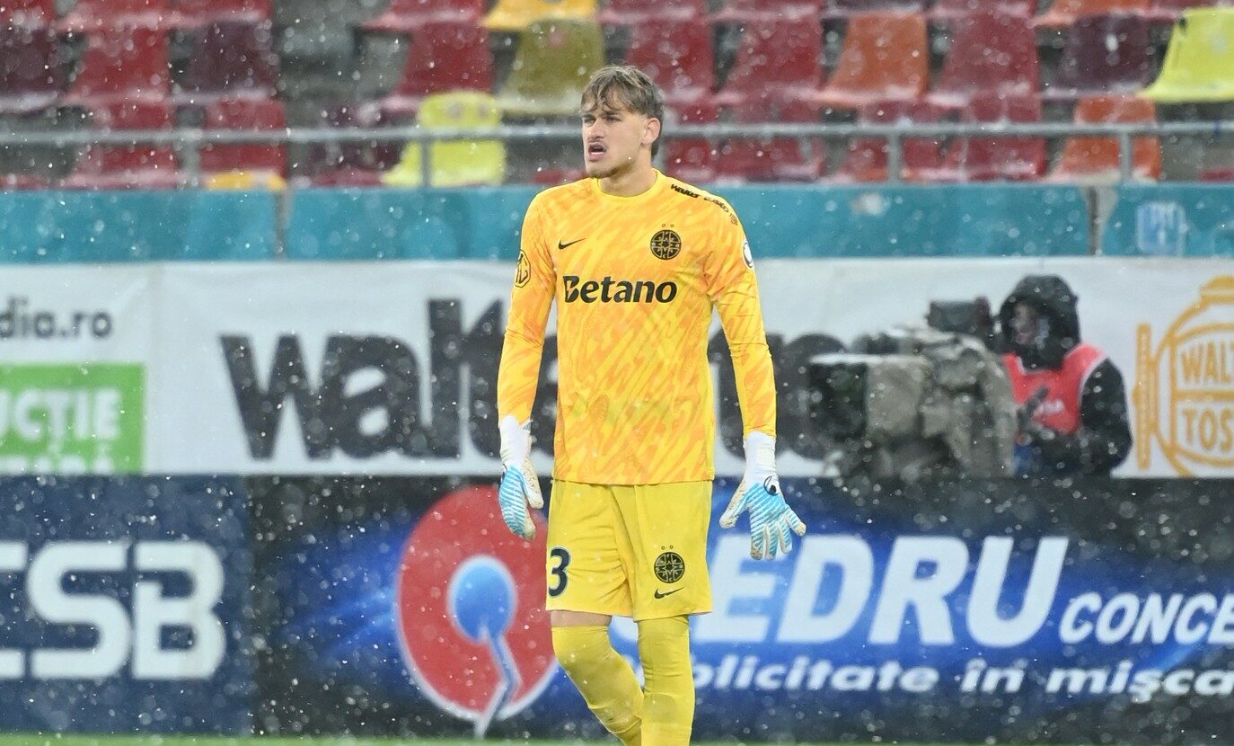 Puștiul Matei Popa n-a luat gol la debut în FCSB – Csikszereda și a spus-o clar: „El îmi place cel mai mult”