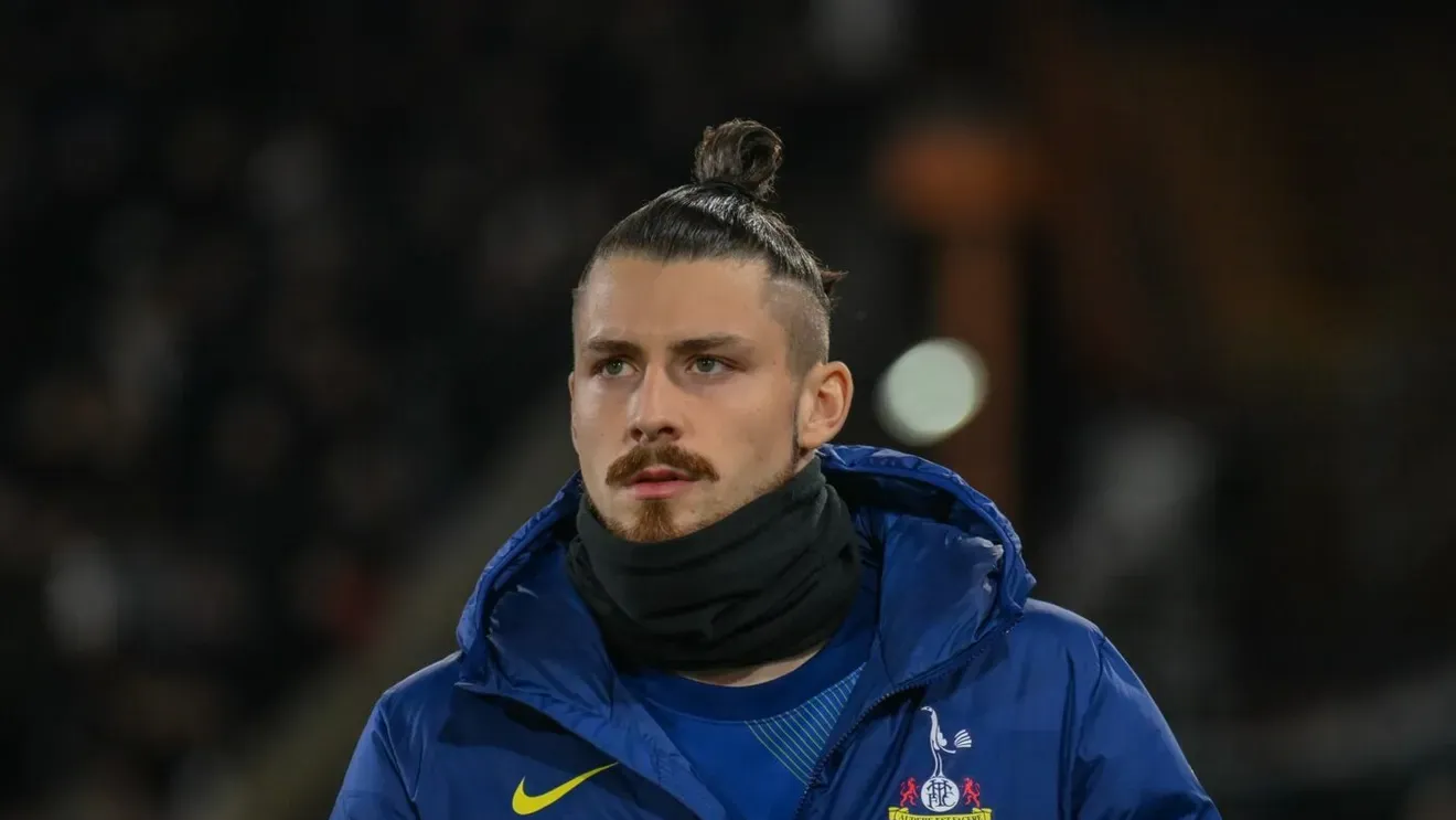 Radu-Dragusin-are-un-nou-antrenor-Tottenham-a-facut-anuntul-oficial.webp