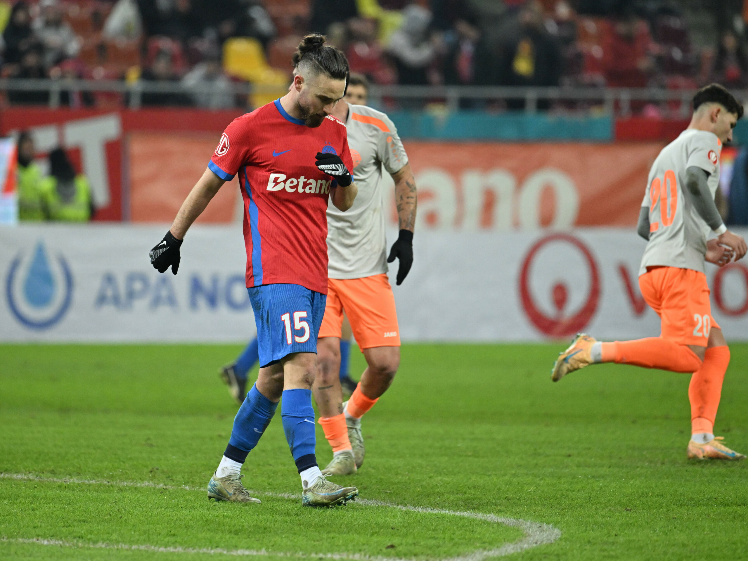 Reacția israelienilor după ce au văzut ce a pățit Ofri Arad la debutul pentru FCSB