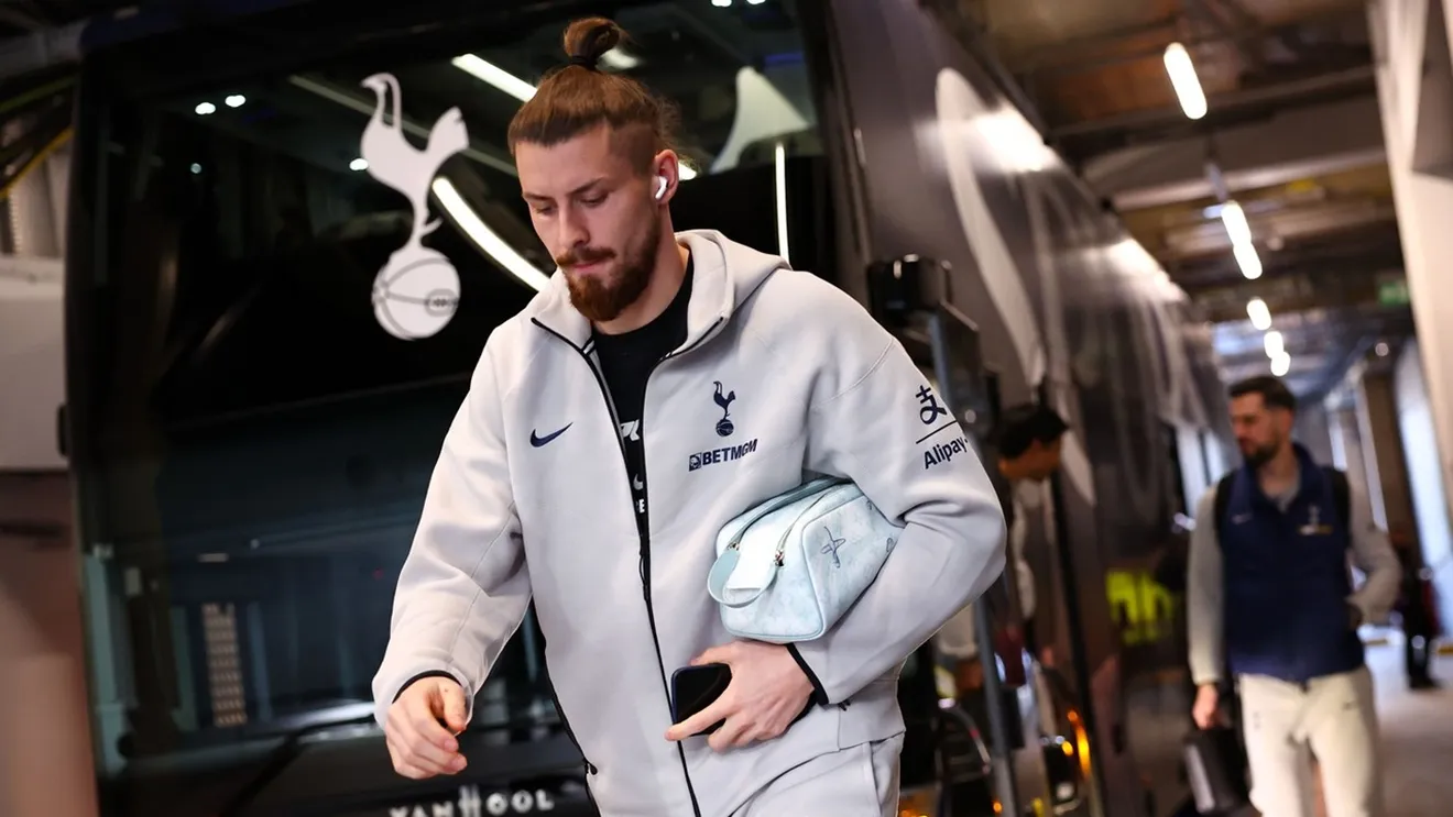 Real-Madrid-salvarea-lui-Radu-Dragusin-Galacticii-oferta-pentru-campionul-mondial-de-la-Tottenham.webp
