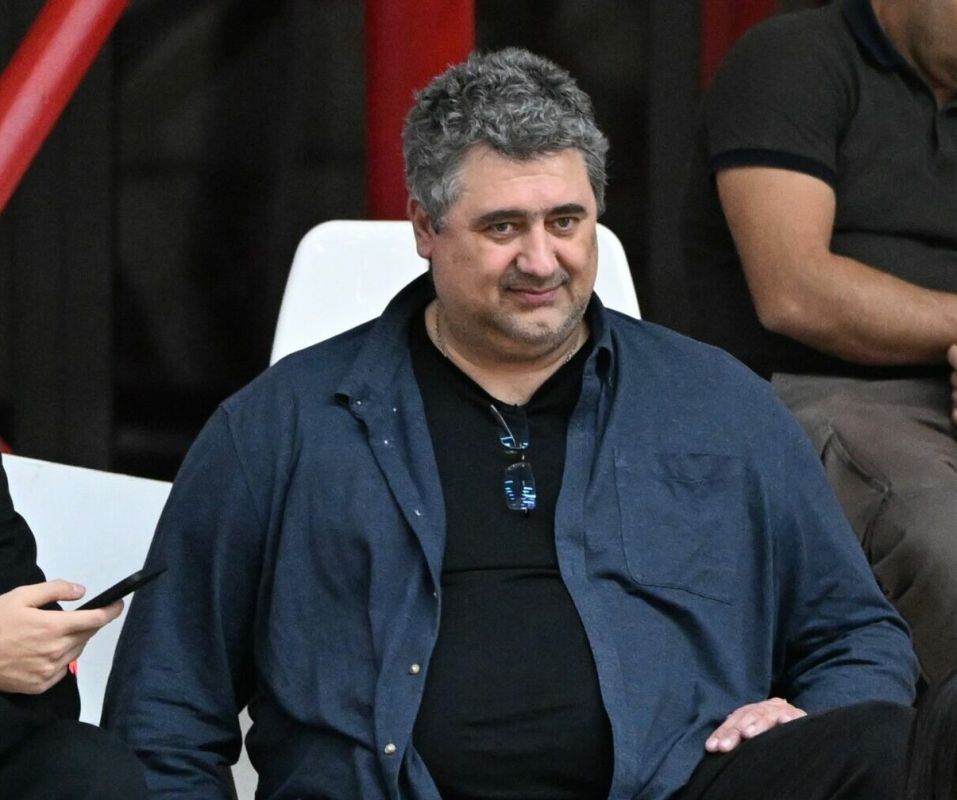 Si-Alexandru-Dedu-are-un-punct-de-vedere-legat-de-transmisiunile-TV-din-handbalul-romanesc-„E-tinut-intr-un-acvariu-frumos-dar-la-care-nu-se-poate-uita-multa-lume.jpg