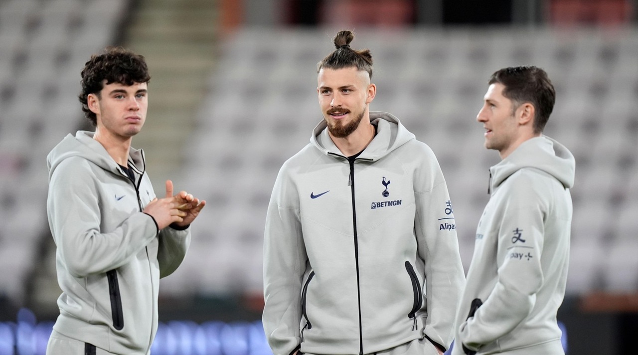Surpriză! Noul antrenor al lui Radu Drăguşin e fostul tehnician al lui Juventus Torino: „Acord cu Tottenham”