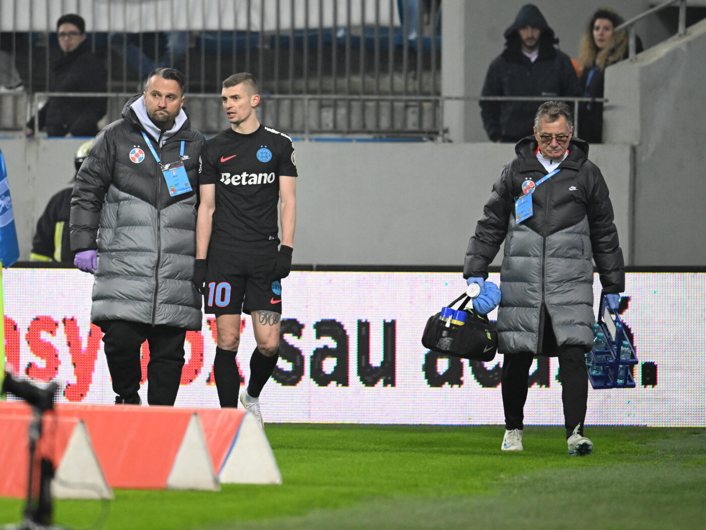 EXCLUSIV Florin Tănase a luat decizia după ce „s-a rupt” la Craiova! Unde va pleca de urgență starul de la FCSB