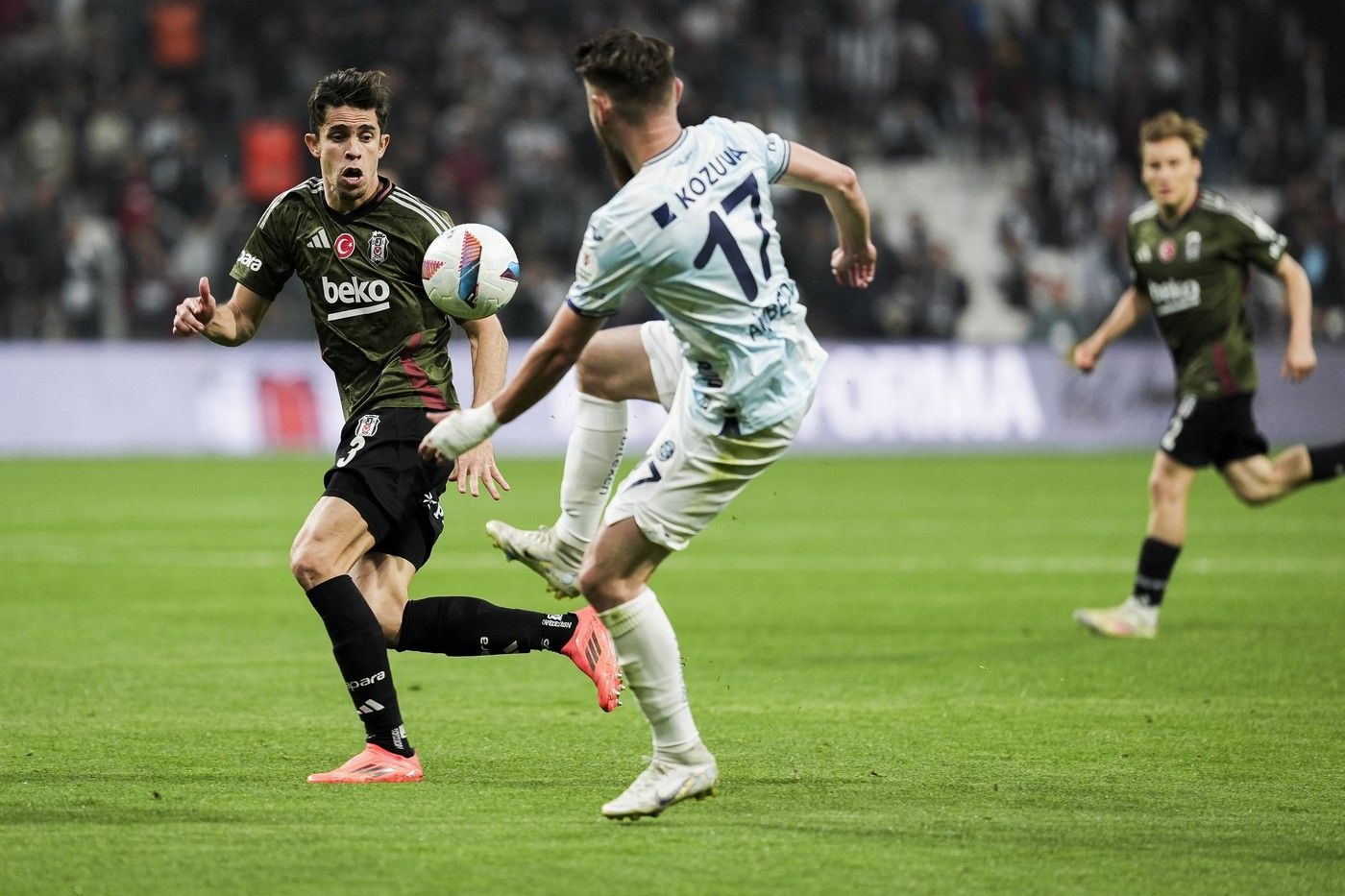 EXCLUSIV Transfer de top! Atacantul cu 45 de selecții la națională vine în Superliga