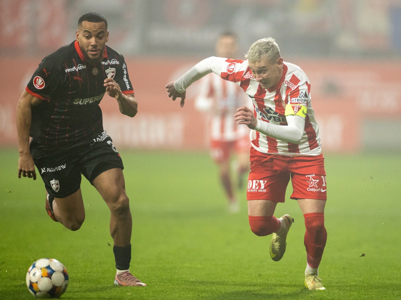 MERCATO Transferul momentului din Superliga. I-au pus pe masă un contract de 30.000 de euro pe lună