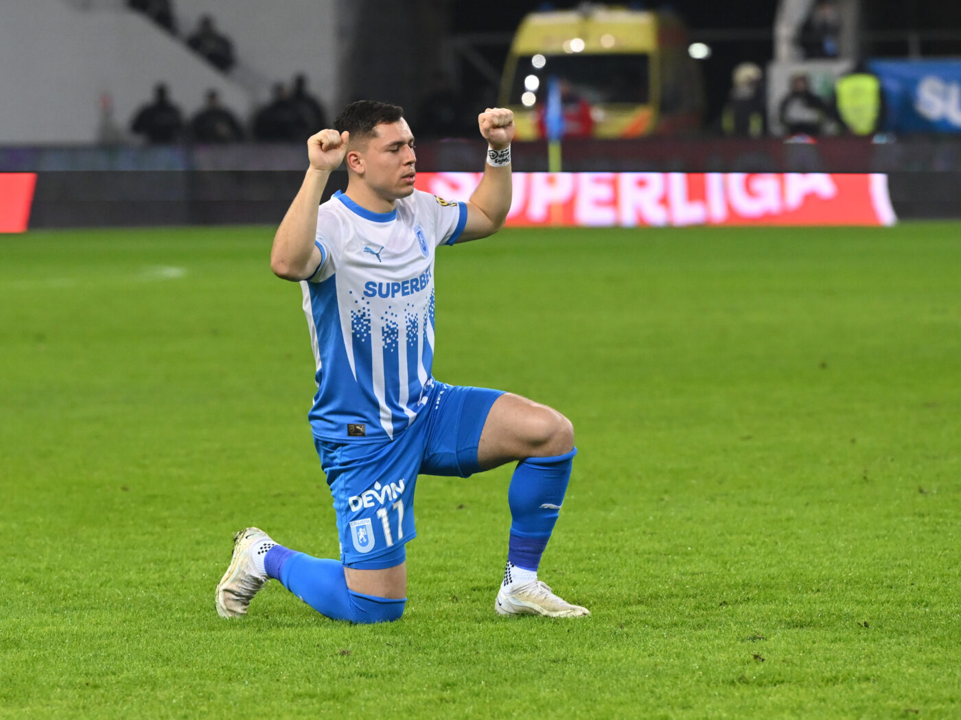 CRONICĂ Play-off, of, of. FCSB pierde în Bănie și tremură. Universitatea Craiova se impune la limită și demonstrează că are talie de campioană!