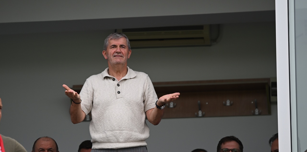 VIDEO Valeriu Iftime a făcut iureș după FCSB – Botoșani: „Suntem cu apa până la gât!”