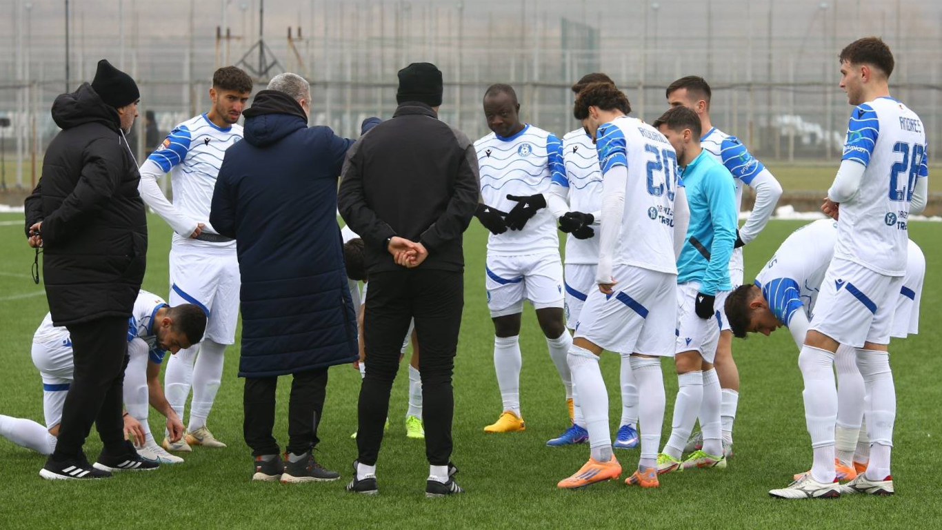 CSM Slatina are un nou staff tehnic după despărțirea de Claudiu Niculescu. Printre cei instalați se numără și un fost component al ”Găștii nebune” din Regie
