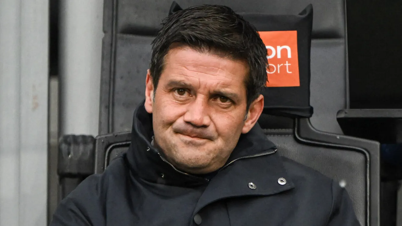 60.000.000-de-euro-de-la-Barcelona-pentru-Chivu-„Personalitate.webp