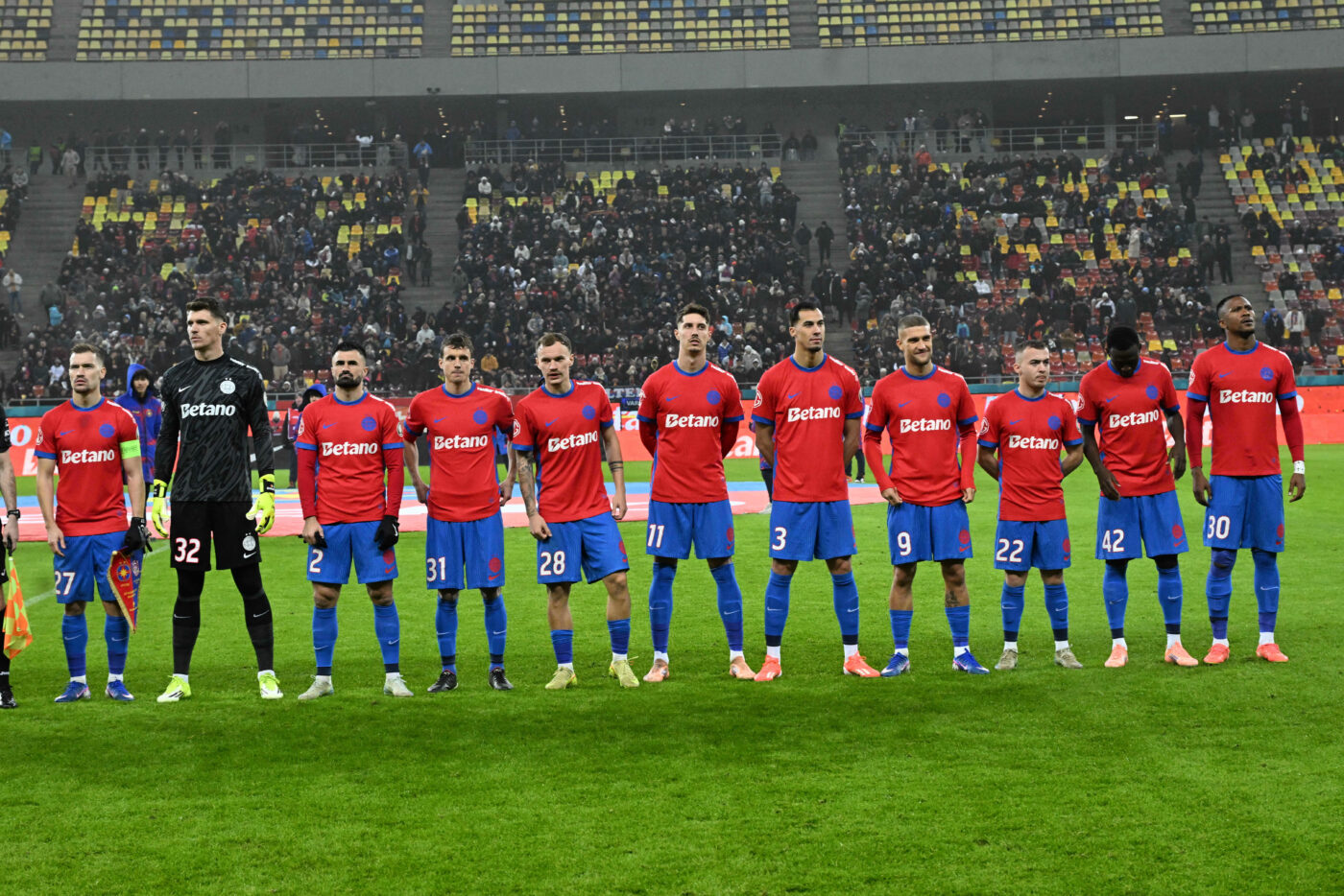EXCLUSIV Cei trei fotbaliști FCSB cu rol major în prăbușirea spre play-out: cote și așteptări de Champions League, prestații care au dus la Metaloglobus!