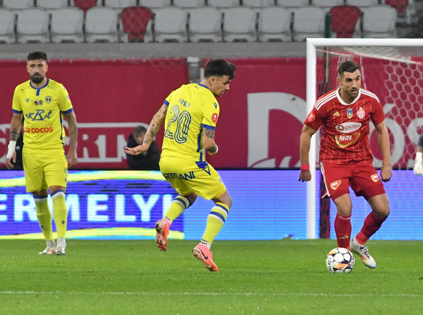 EXCLUSIV Cine este celebrul jucător care își terorizează adversarii din Superliga: „Mi-a intrat în cap și am fost eliminat!”