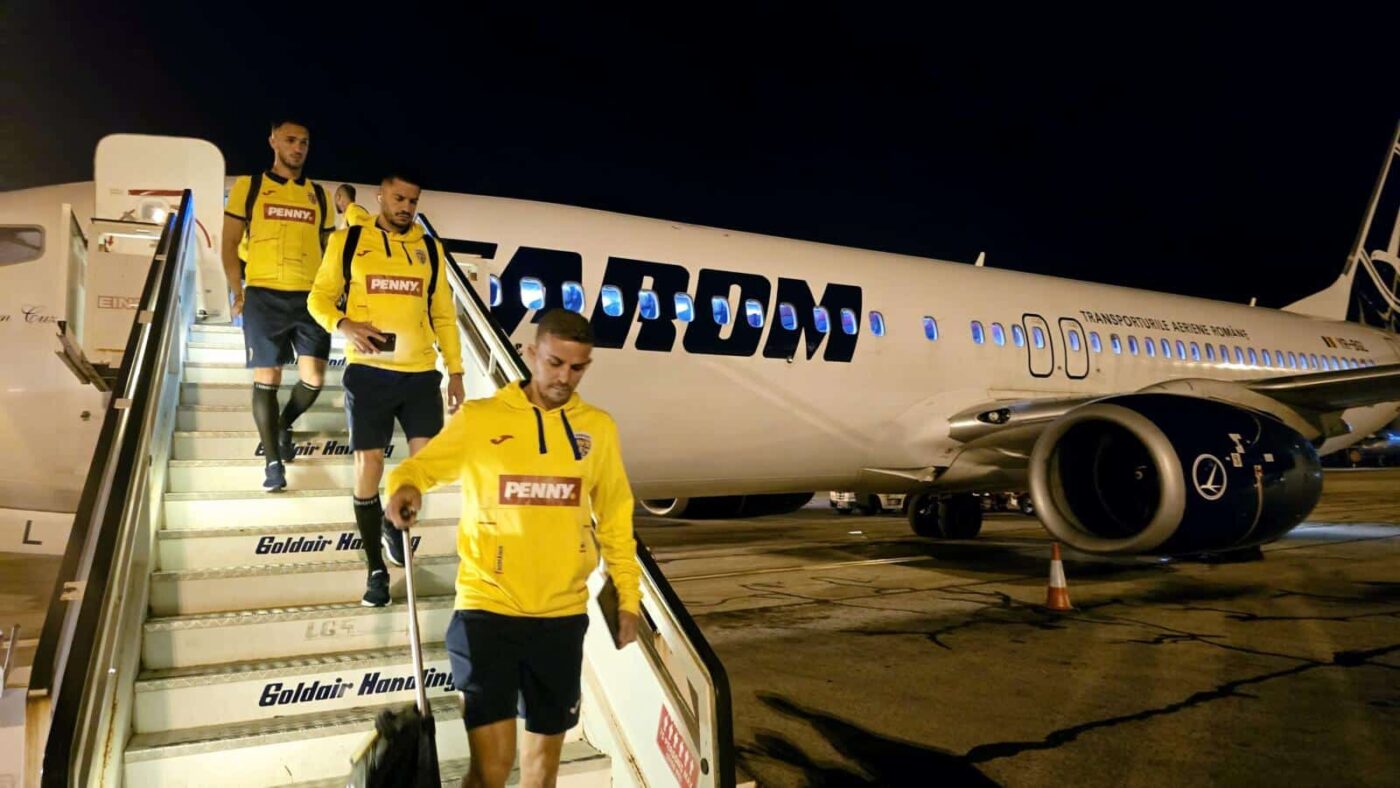 EXCLUSIV Cu ce avion zboară naționala României în Turcia vecină cu Iran, pe fondul războiului din Orientul Mijlociu. Surse FRF: „Singura măsură excepțională”