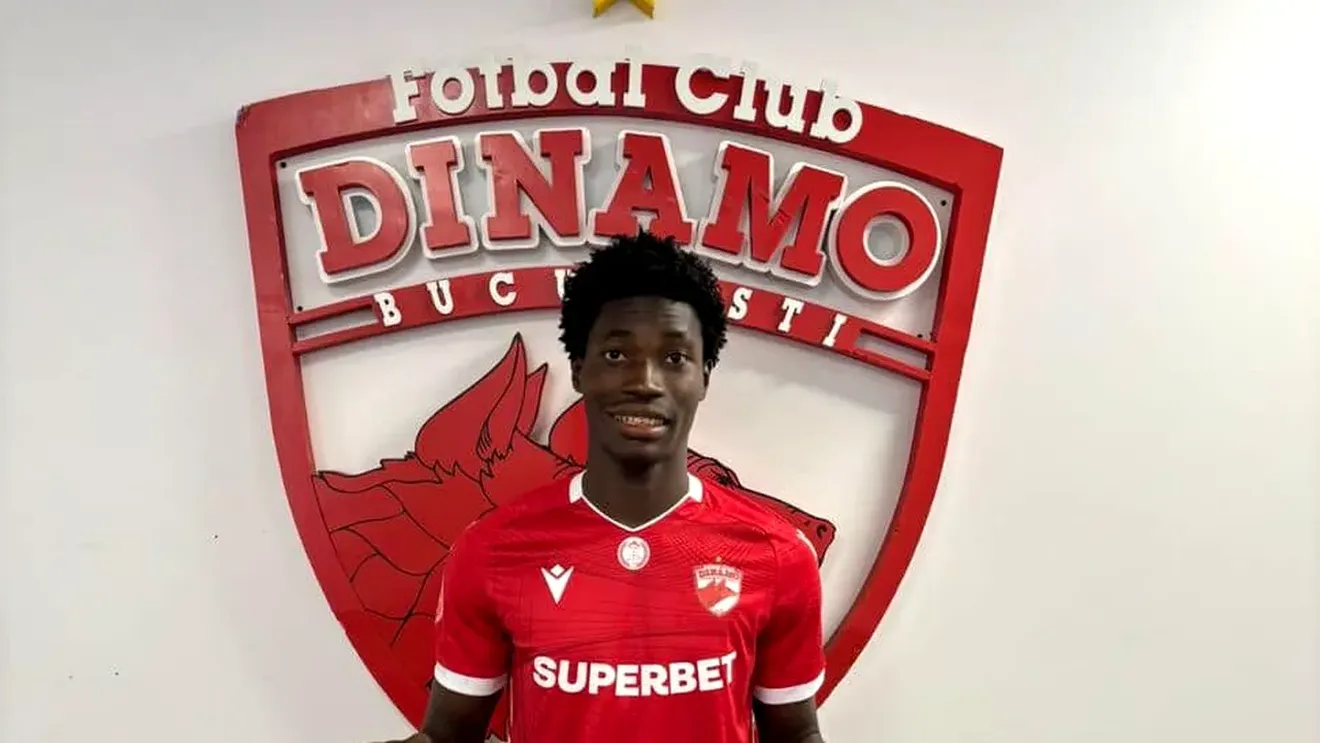 Dinamo a legitimat un mijlocaș nigerian de 18 ani înaintea meciului cu Rapid: „Poate ajunge la Real Madrid sau Manchester City”