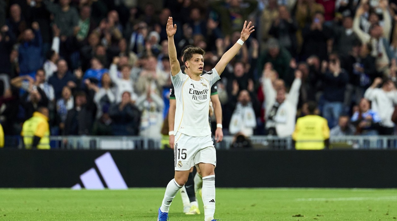 Face înconjurul planetei! Arda Guler, gol pentru Real Madrid de la jumătatea terenului, în stilul lui Gică Hagi, înainte de Turcia – România