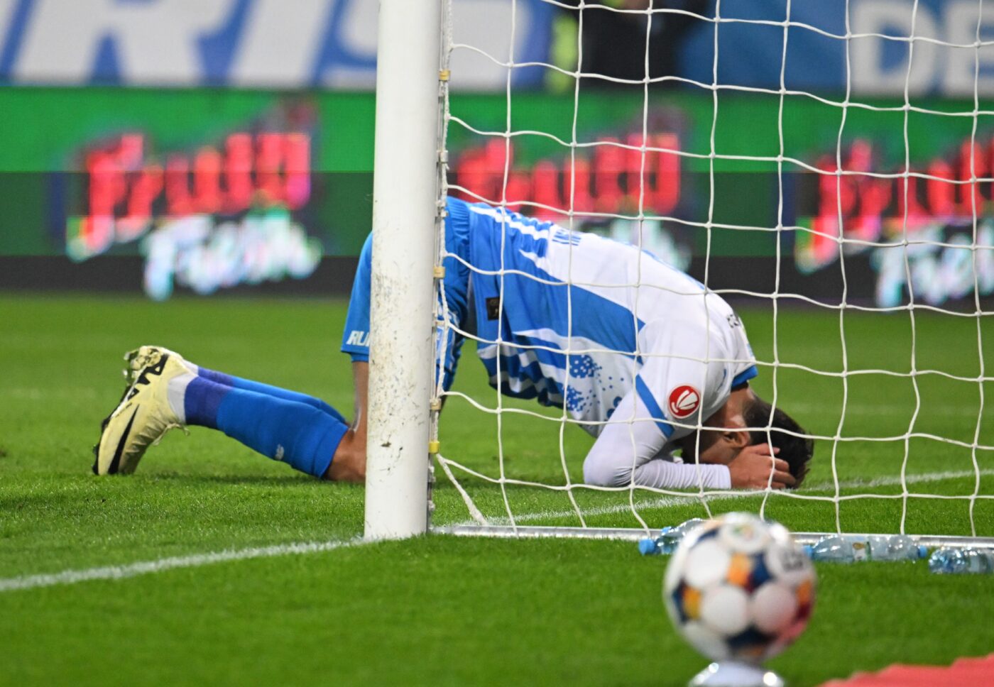 Fază controversată în Universitatea Craiova – FC Argeș. Gol anulat oltenilor: VAR a confirmat decizia arbitrilor!