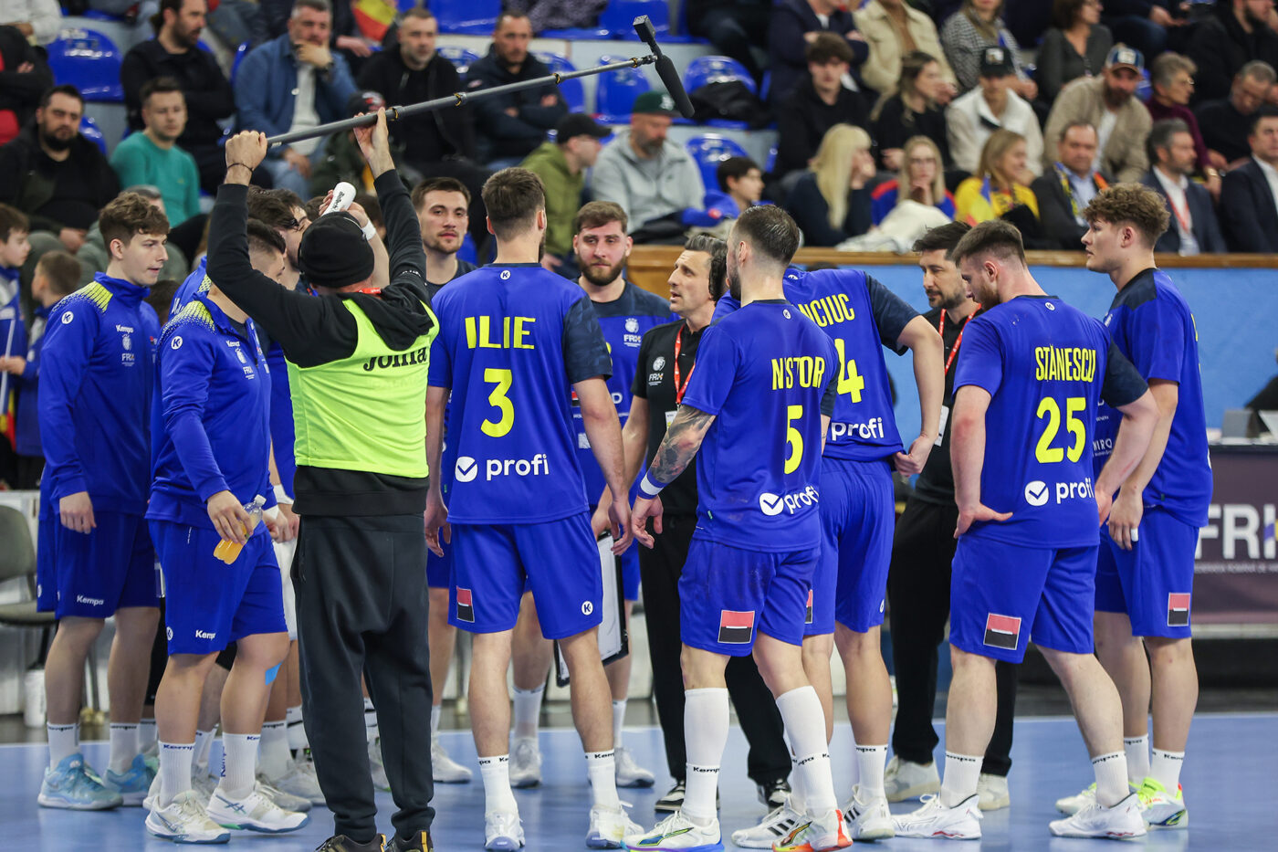 Handbal-masculin-Romania-Turcia-04-1400x