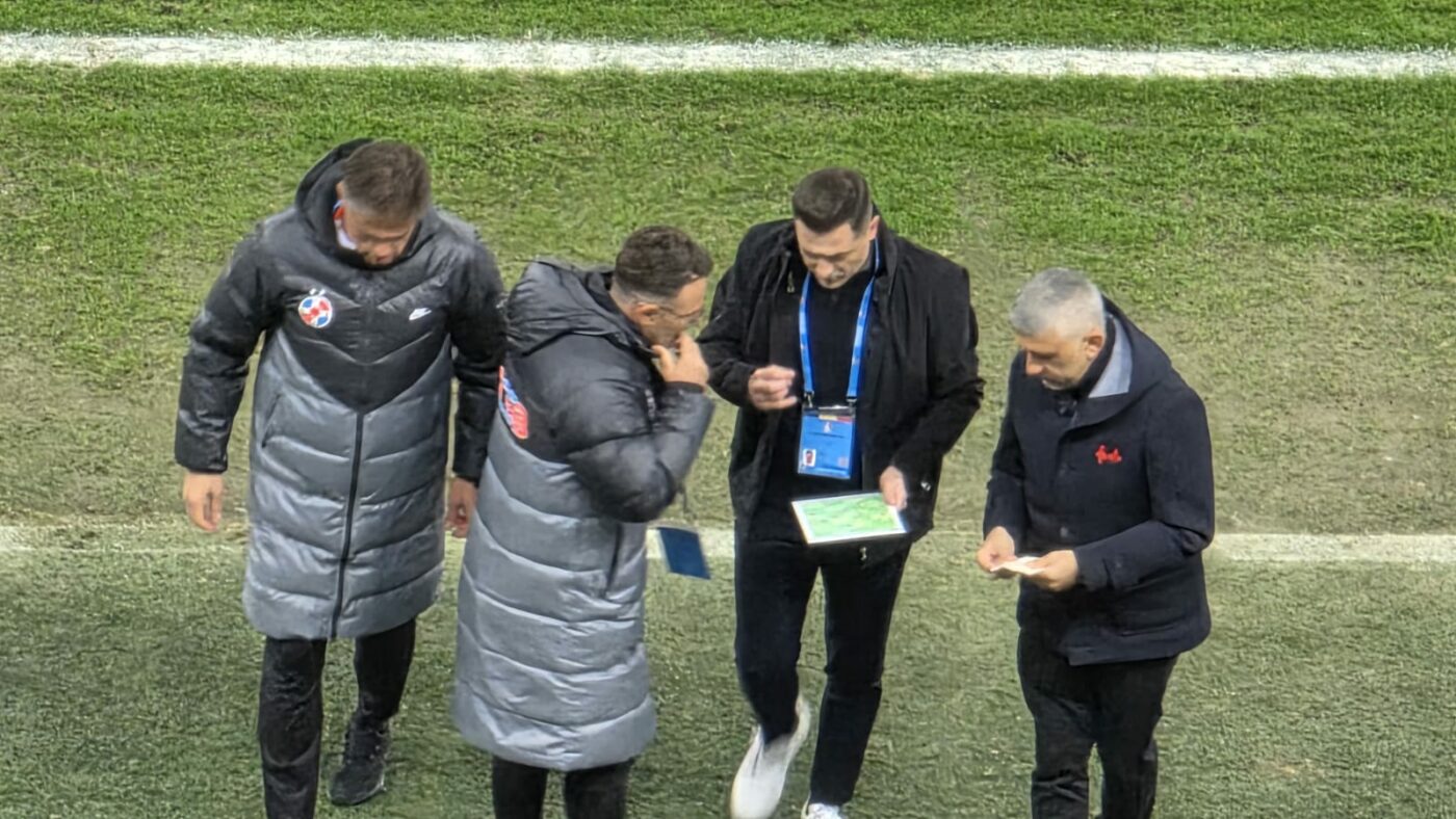 Imaginile serii la FCSB – Metaloglobus. Cum se iau deciziile tactice după venirea lui Mirel Rădoi