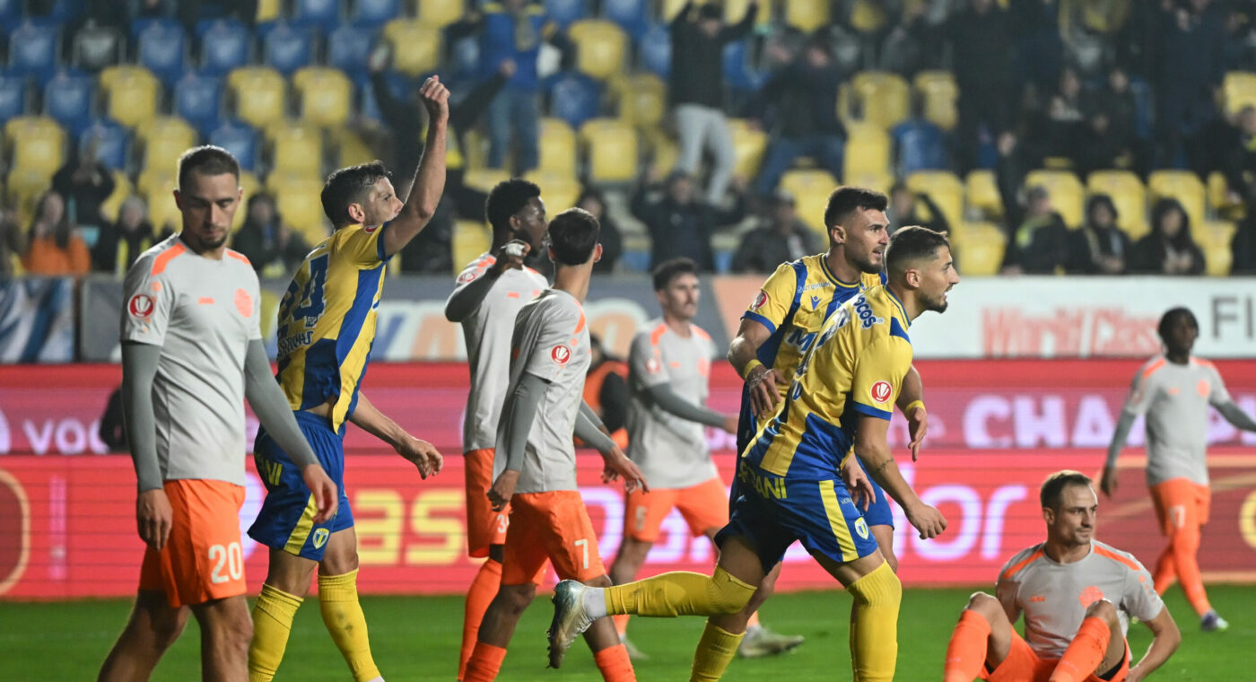 LIVE Metaloglobus – Petrolul Live Text Online în etapa 2 din play-out-ul Superligii, ora 15:00. Echipele probabile. Duel crucial în zona roșie a clasamentului
