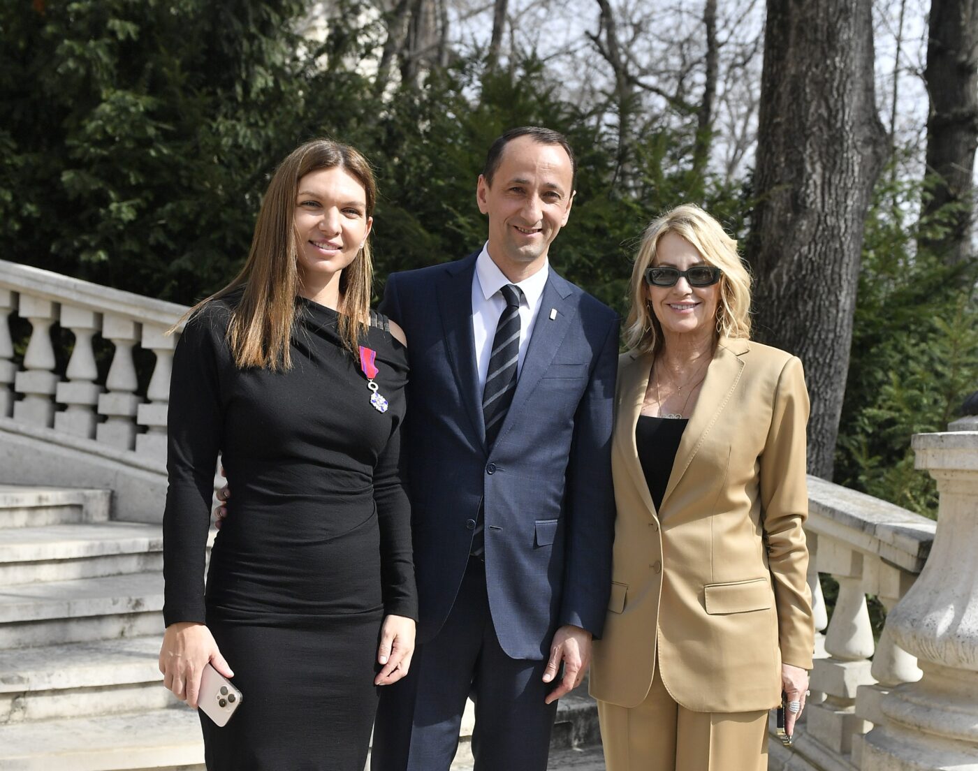 EXTRA Nadia Comăneci a făcut un gest de mare noblețe sufletească: „Nu contează rangul, funcția sau averea, ci să fii om”