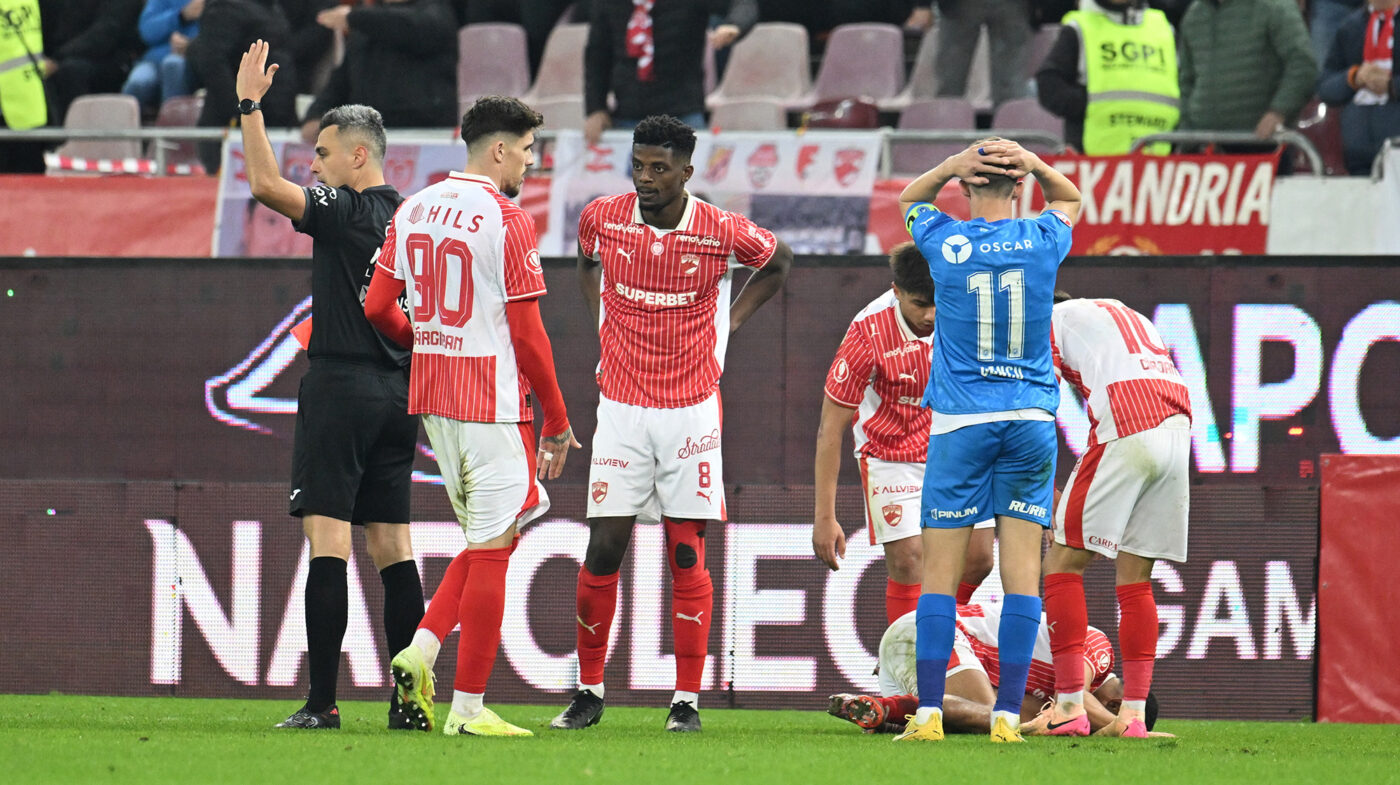 DECLARAȚII Nicușor Bancu, la pământ după ce a fost eliminat în Dinamo – Universitatea Craiova 0-1: „Îmi cer scuze!”