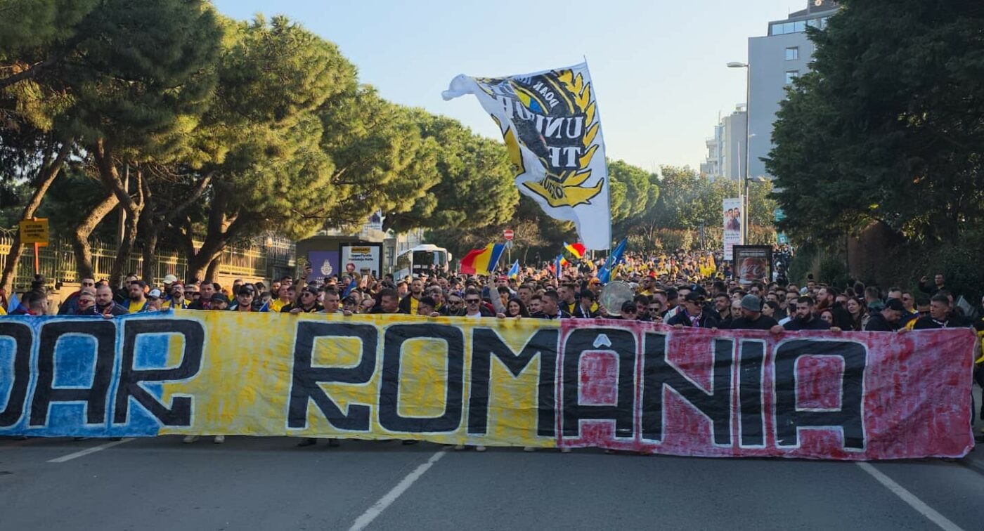 Nu le-a venit să creadă când l-au văzut la Istanbul. Fostul premier al României, în Zidul Galben