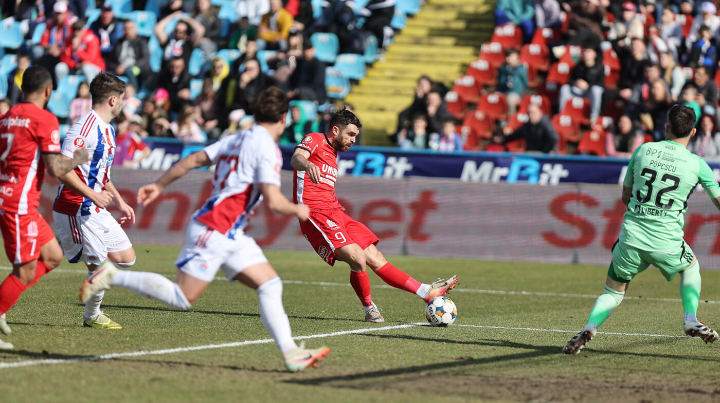 Oțelul – FC Hermannstadt 0-2, în etapa 30 din Superliga. Gazdele au terminat meciul cu 3 oameni mai puțin