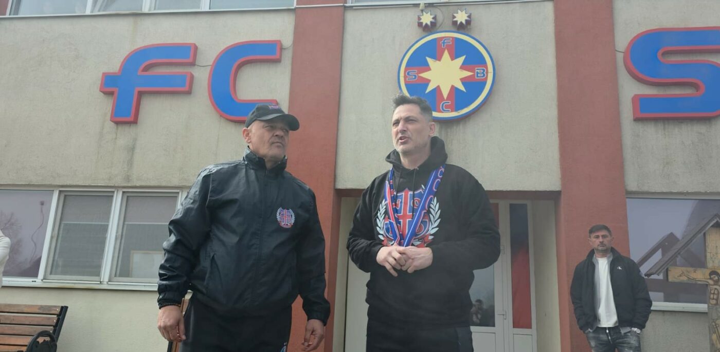 Primele imagini cu Mirel Rădoi la FCSB. A fost primit de fani ca un erou, în atmosferă sud-americană, la baza din Berceni!