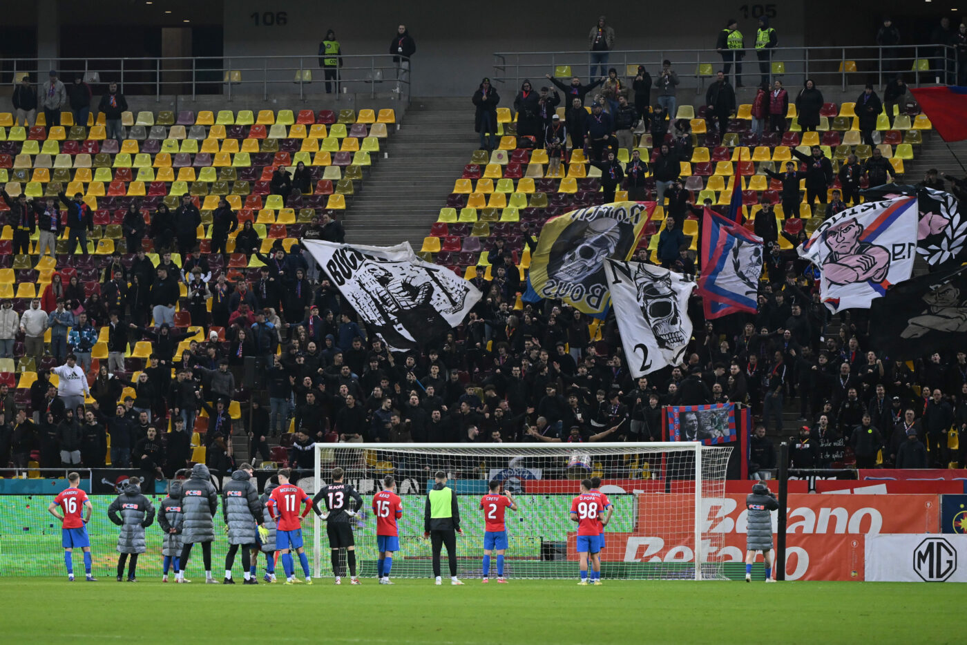 EXCLUSIV Puștii care au făcut galerie campioanei în meciul de coșmar cu U Cluj au ales antrenorul ideal pentru FCSB și anunță: „Ne-a dezamăgit Tănase!”