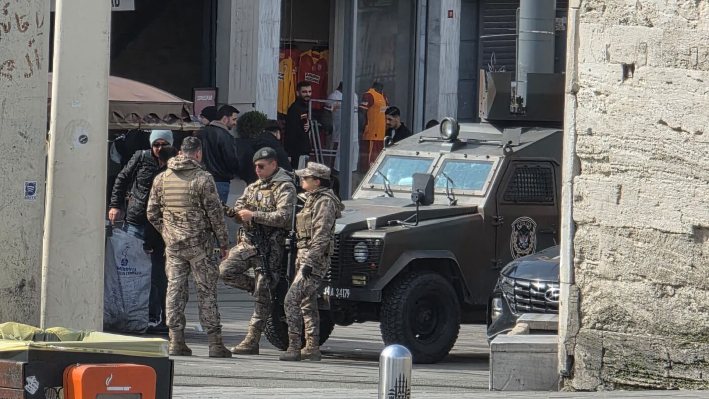 EXCLUSIV Turcii au scos armata pe străzi la Istanbul pentru meciul cu România! Imagini tari cu măsurile speciale de securitate și primele semne că suporterii noștri au ajuns pe malul Bosforului 