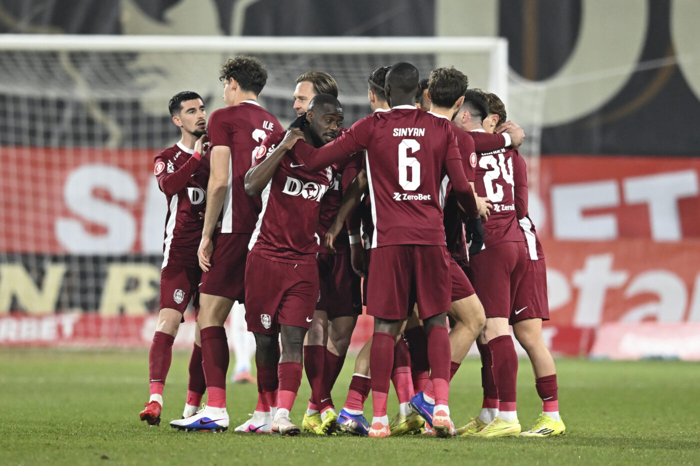 CRONICĂ Unde e Dinamo? CFR Cluj defilează și nimeni nu poate opri uraganul „Panco italiano”: 11 victorii consecutive în Superliga