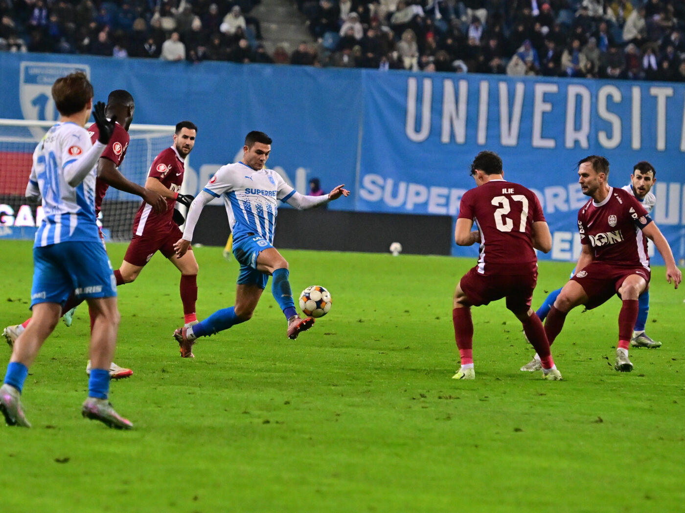 LIVE Universitatea Craiova – CFR Cluj 0-0 Live Text Online, în „sferturile” Cupei României. Mingea lovește bara! Oltenii, cât pe ce să deschidă scorul
