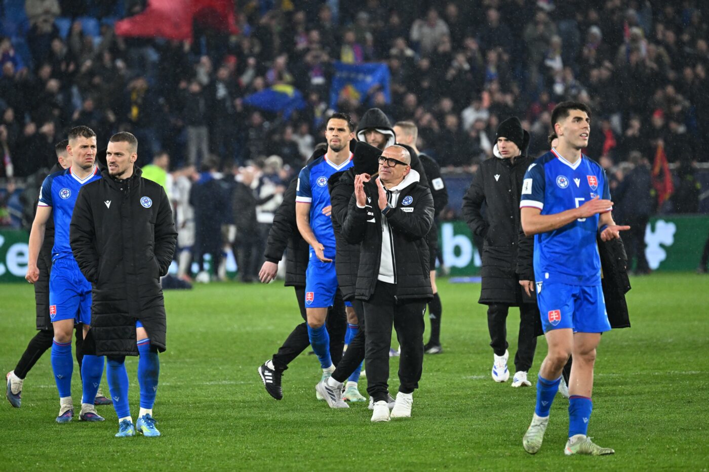 Banii dictează! S-a aflat motivul meschin pentru care Slovacia a refuzat amânarea meciului cu România, deși Mircea Lucescu a leșinat