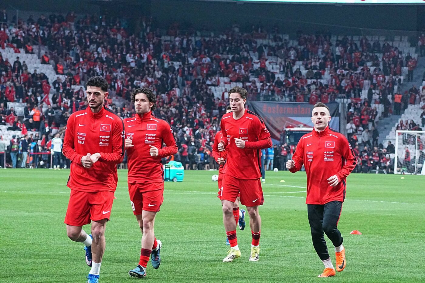Starul Kenan Yildiz a dezvăluit ce a pățit din cauza lui Mircea Lucescu