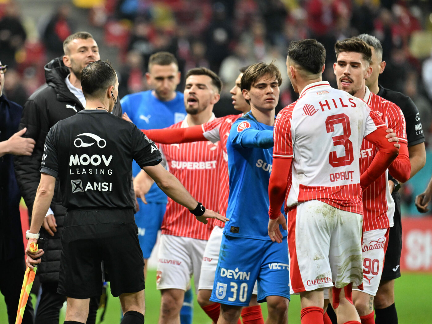 „Se vede clar intenția”. Ilie Dumitrescu a dat verdictul despre cea mai controversată fază din Dinamo – Universitatea Craiova
