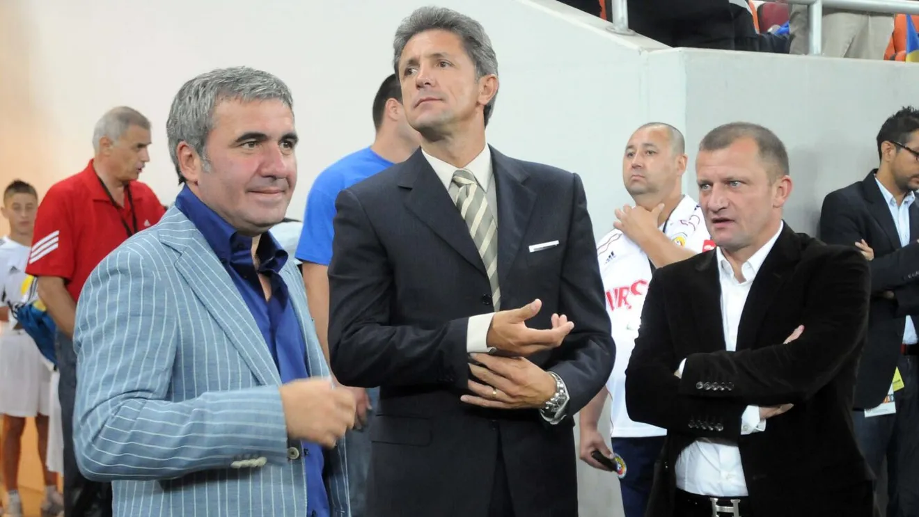 Liderul Generației de Aur, apariție uluitoare în elicopter la antrenamentul academiei sale de fotbal: „Pândeam toți să-l vedem”