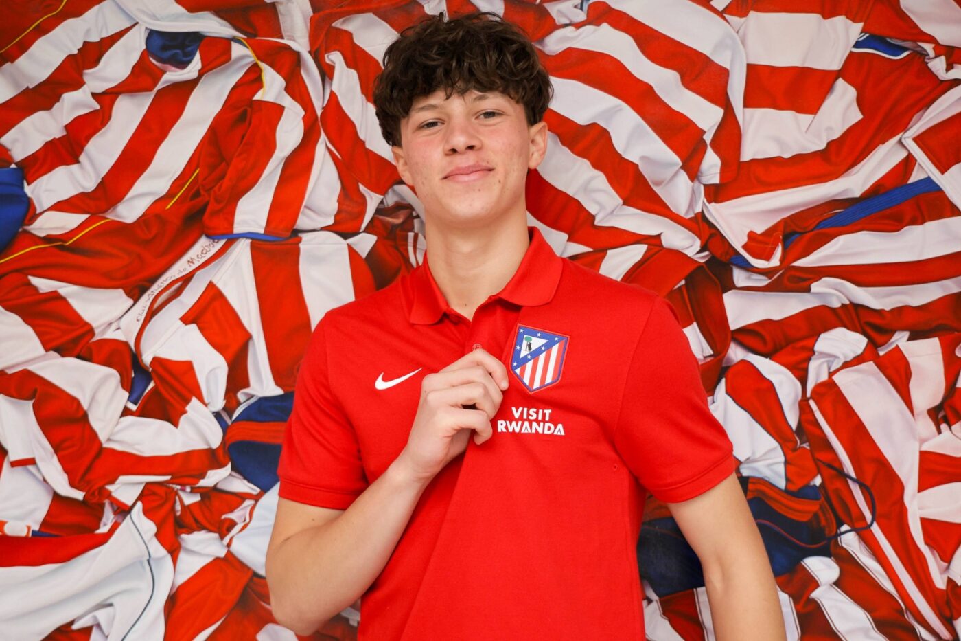 SPECIAL Povestea puștiului de 16 ani din Chișinău care calcă pe urmele lui Horațiu Moldovan la Atletico Madrid după ce a refuzat pe marele Real Madrid