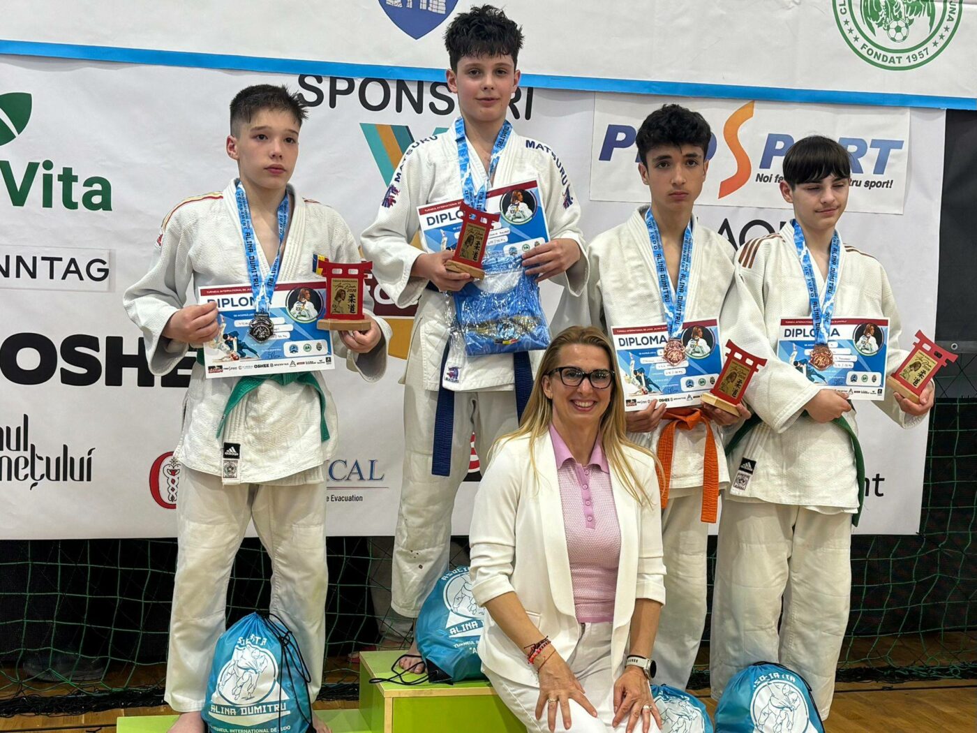 SPECIAL Nadia Comăneci i-a încurajat pe micuții judoka prezenți la competiția patronată de Alina Dumitru: „Să fiți cei mai buni”