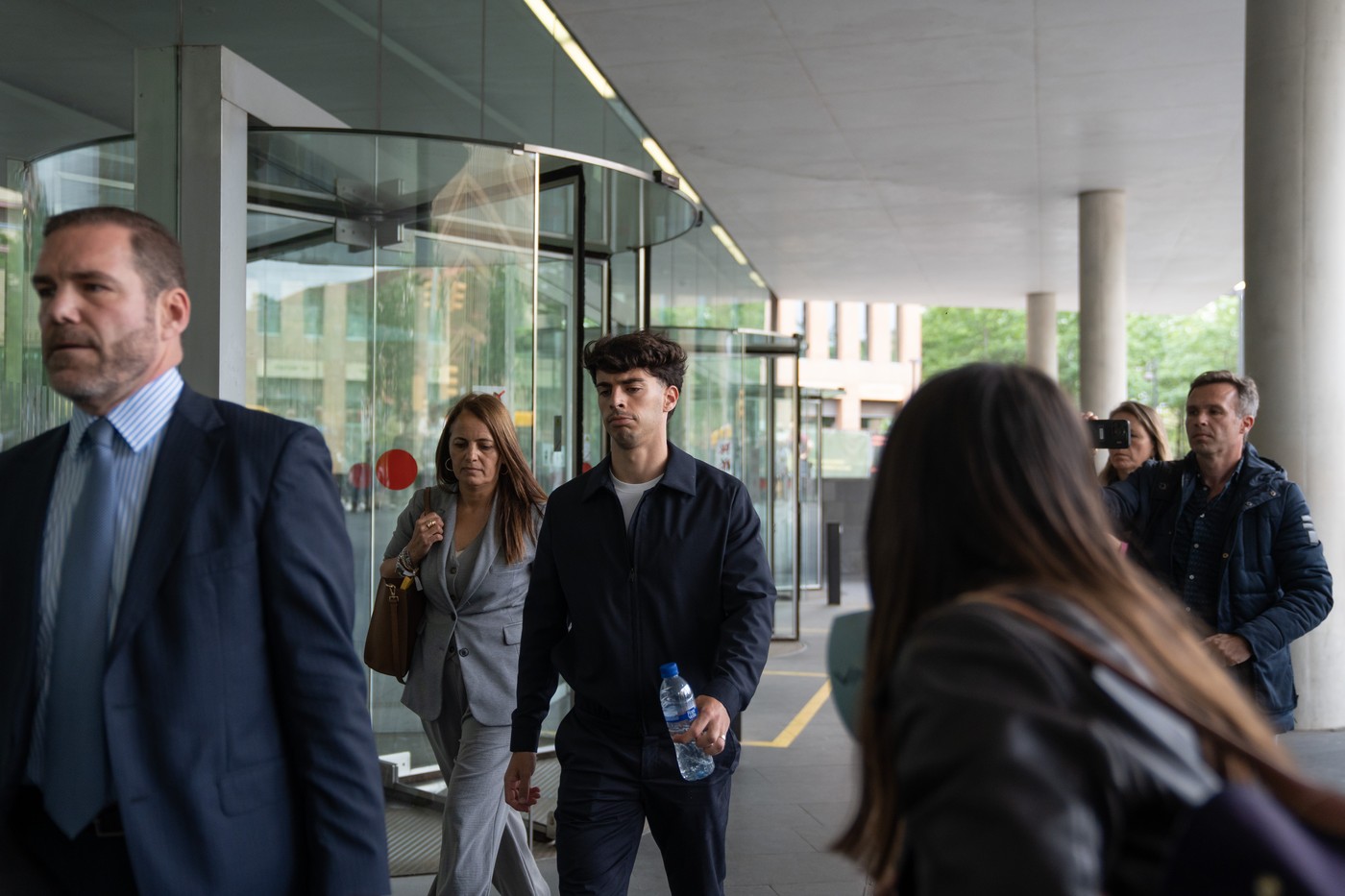 Au cerut 9 ani de închisoare pentru fotbalistul care a agresat sexual o angajată a unei discoteci din Barcelona