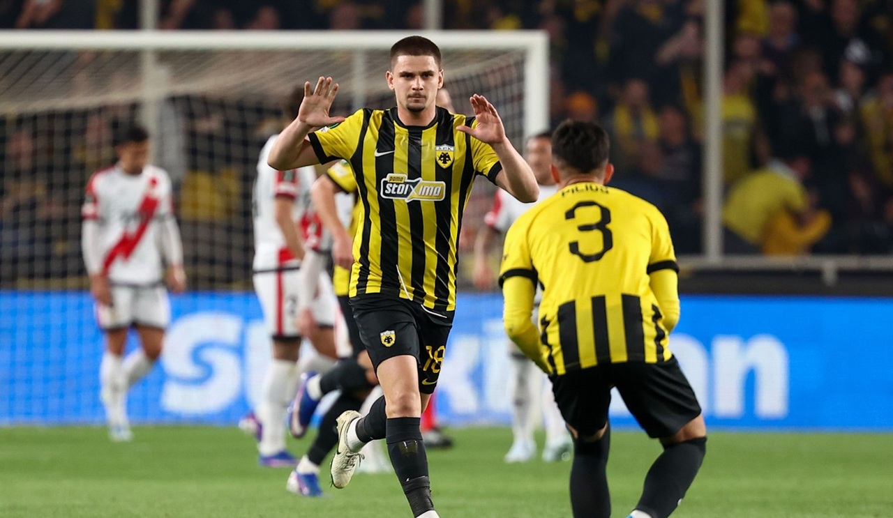 Apariția surpriză care i-a purtat noroc lui Răzvan Marin în AEK – PAOK 3-0. A fost pentru prima oară la un meci al lui