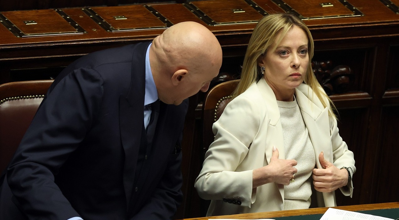 Omul care l-a adus pe Chivu la Inter e pe lista scurtă pentru postul rămas liber după ce s-a implicat Giorgia Meloni