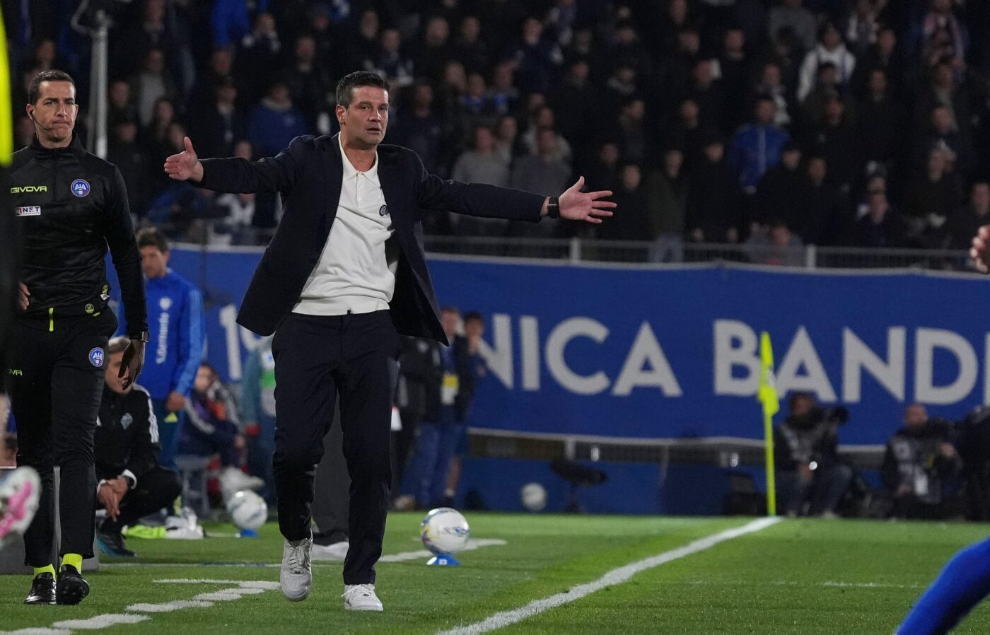 Chivu, TRĂDAT de Inter. Anunț devastator pentru român: „L-a contactat pe Diego Simeone!”