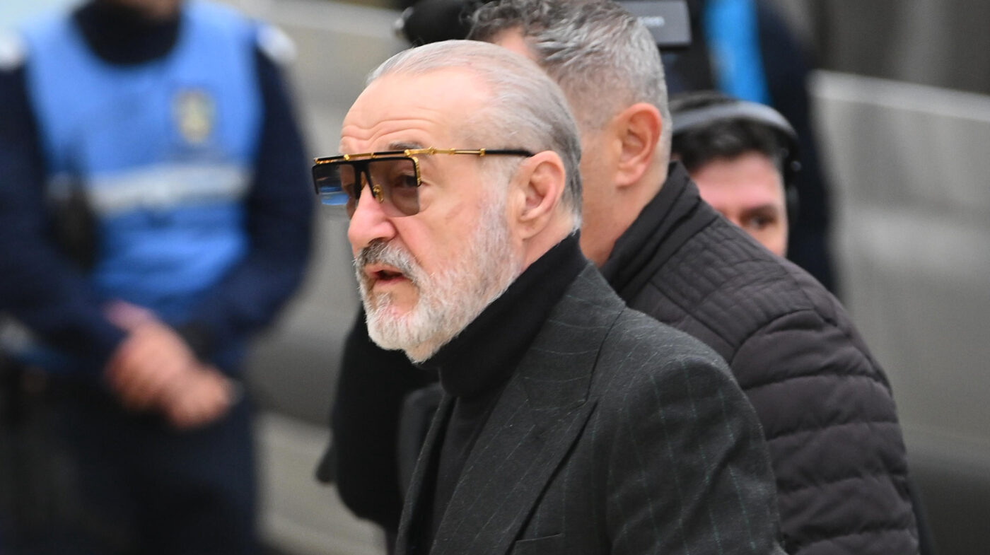 S-A STINS IL LUCE Ce concluzie au tras grecii după ce au văzut ce a spus Gigi Becali că trebuie să facă Răzvan Lucescu în primele 40 de zile de la moartea tatălui său