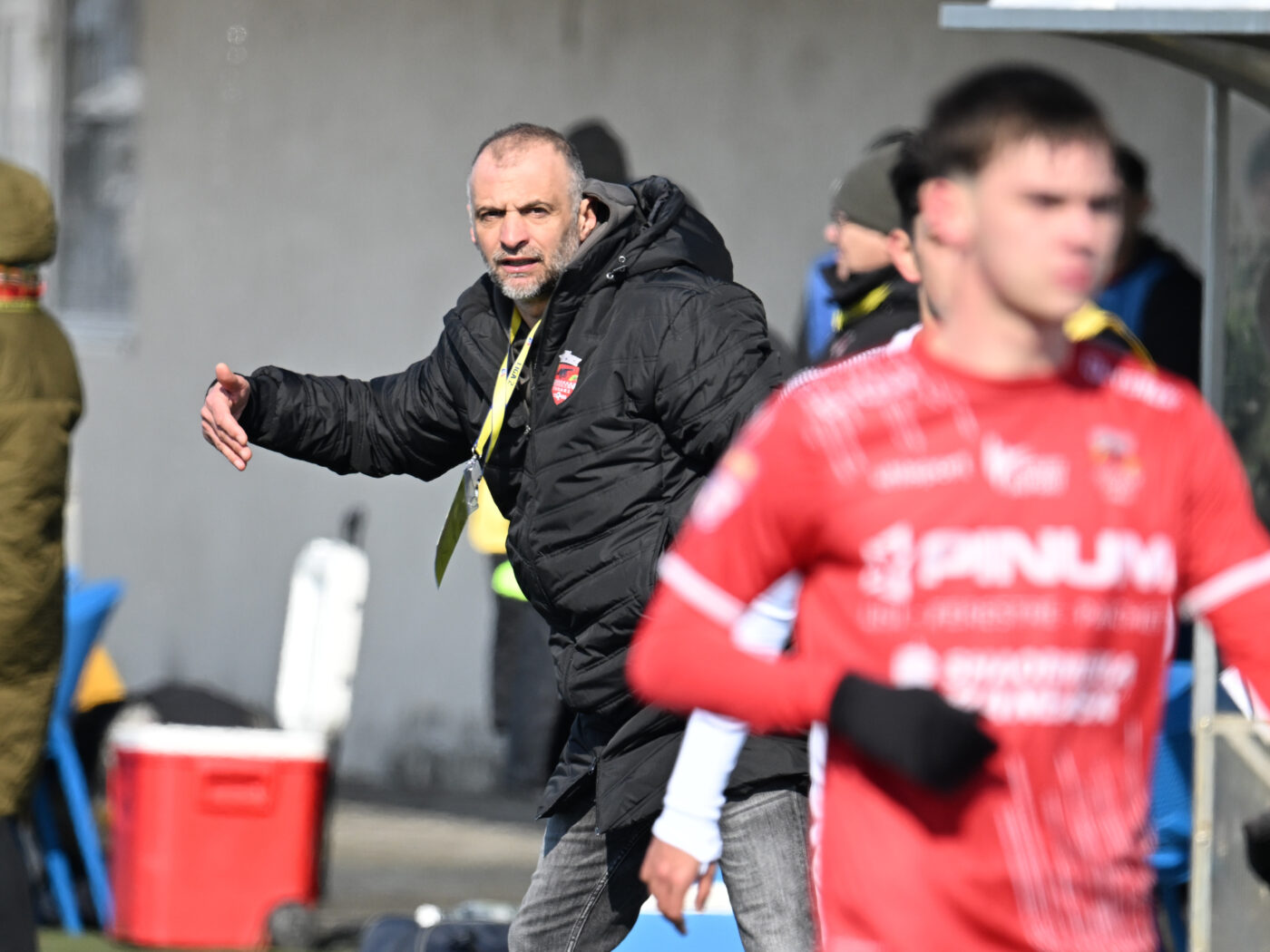 Dinu Todoran a demisionat de la echipa din Liga 2 pe care spera să o salveze de la retrogradare: ”Ne-am strâns mâinile și ne-am despărțit.” Primarul a ironizat jucătorii