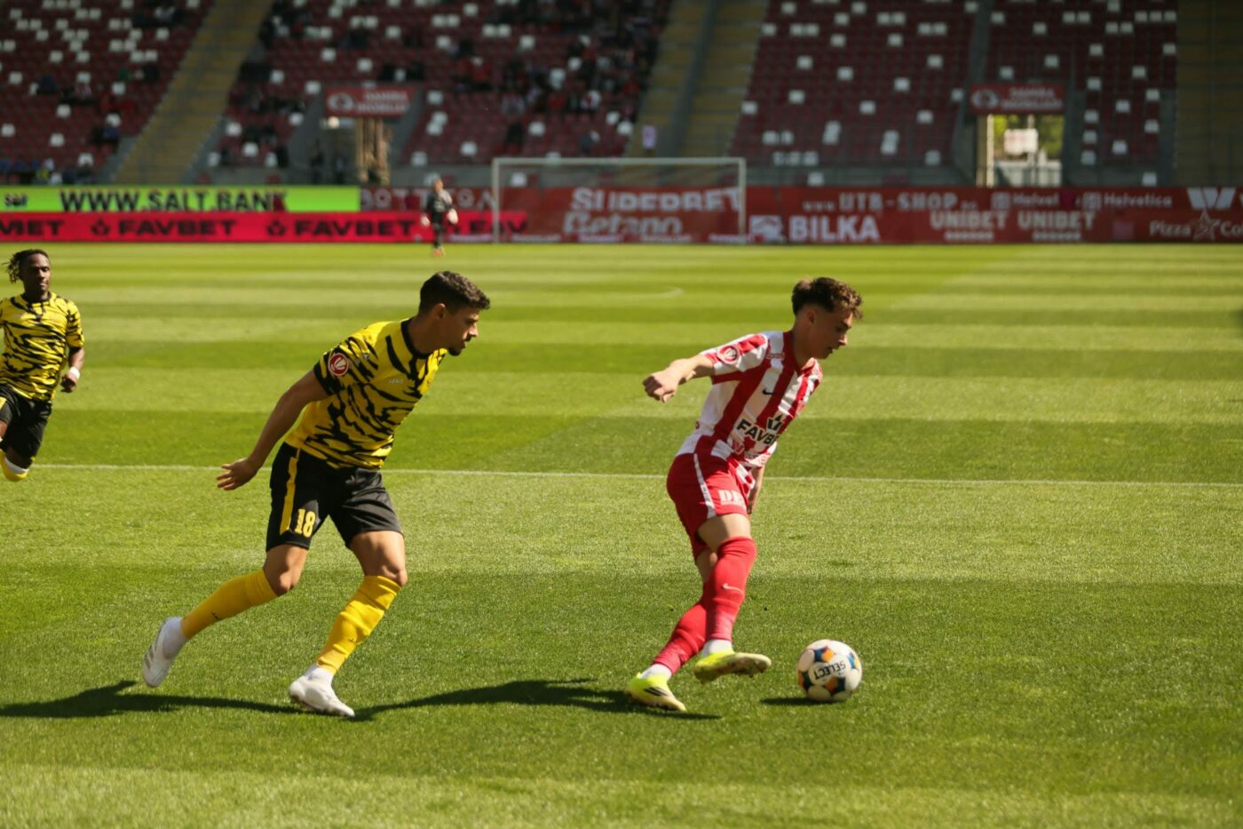 CRONICĂ Demonstrație de forță pentru primul loc din play-out: UTA – Metaloglobus 5-1